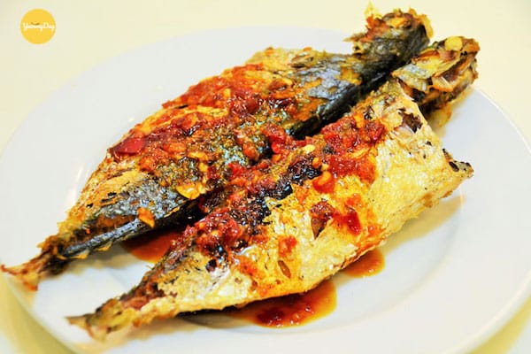 81. NAM PRIK KAPI PLA THU