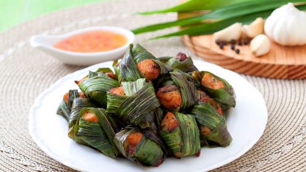 26. GAI HOR BAY TOEY